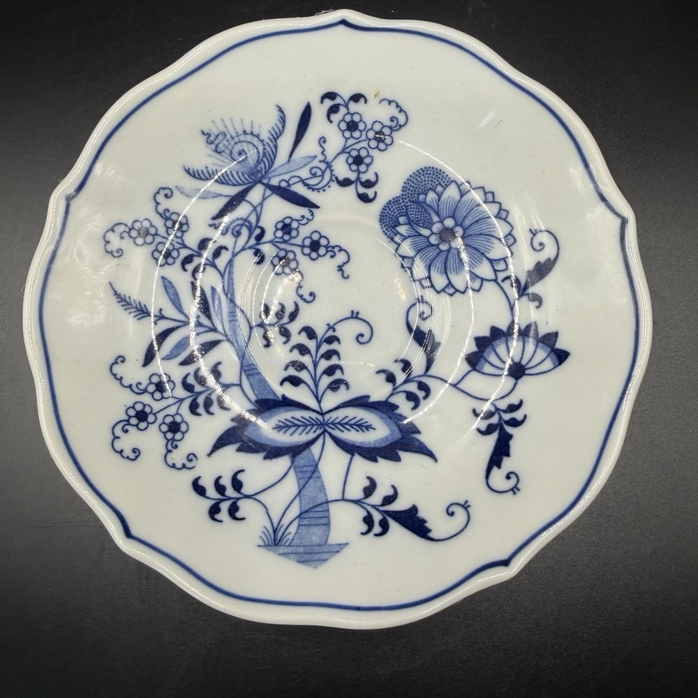 Vintage BLUE DANUBE Blue Onion Pattern Replacement 5.5" Saucer Japan